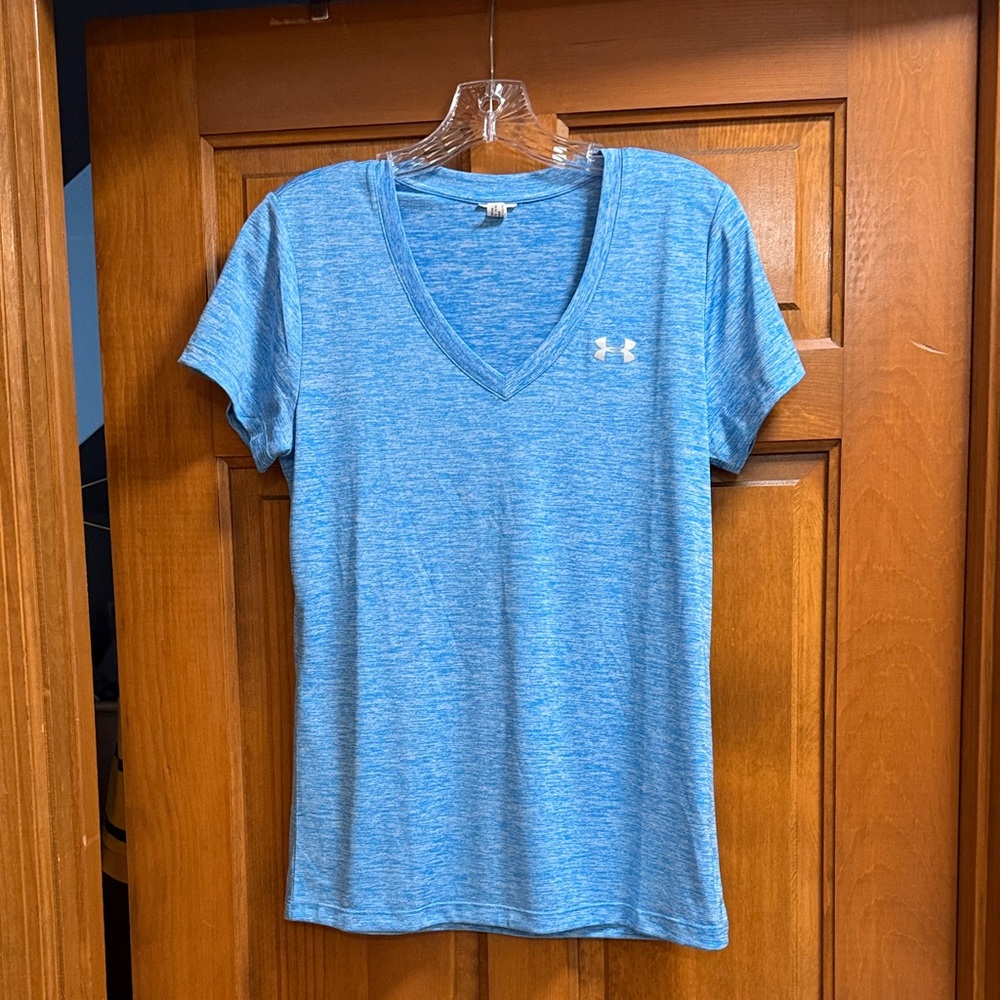 Under Armour Women's Blue V-Neck Short Sleeve Tee
